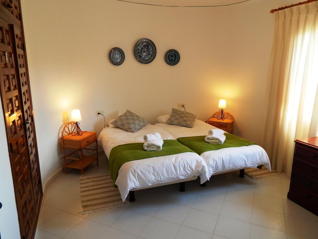 Villa Carfax Orba Екстер'єр фото